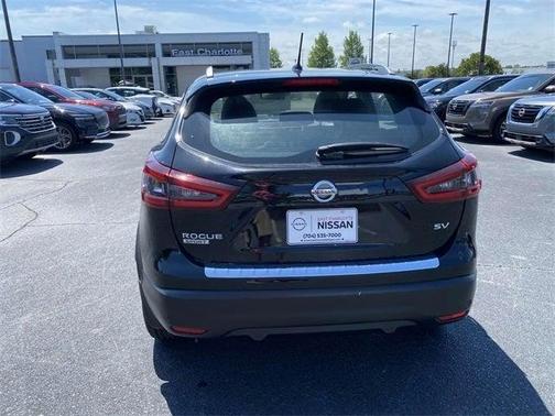 2021 Nissan Rogue Sport SV