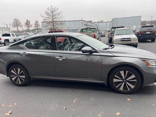 2022 Nissan Altima 2.5 SL