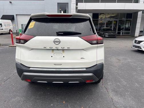 2022 Nissan Rogue SL