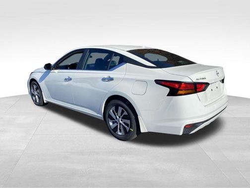 2025 Nissan Altima S