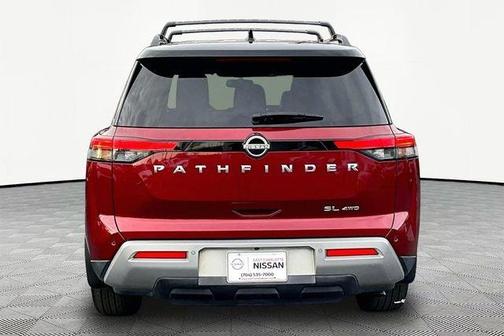 2022 Nissan Pathfinder SL