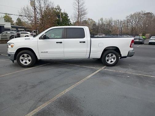 Bright White Clearcoat 2023 RAM 1500 Big Horn