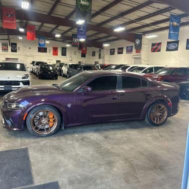 Hellraisin 2022 Dodge Charger SRT Hellcat Widebody