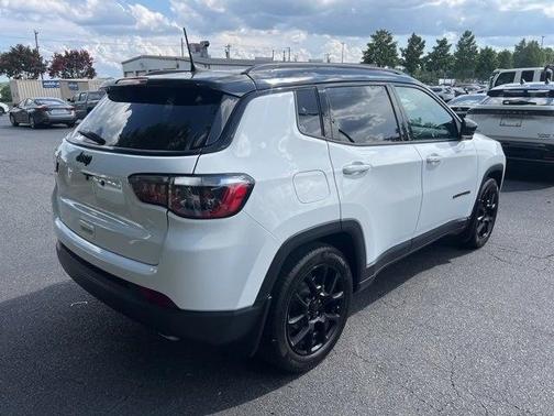 2022 Jeep Compass Altitude