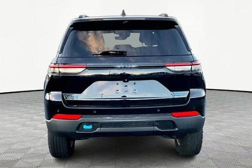 2023 Jeep Grand Cherokee 4xe Trailhawk