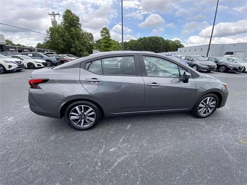 2023 Nissan Versa 1.6 SV