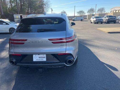 2025 Genesis GV70 2.5T