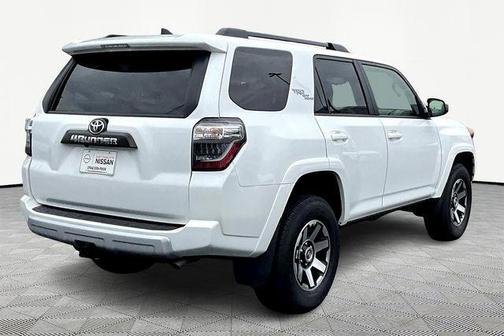 2024 Toyota 4Runner TRD Off Road