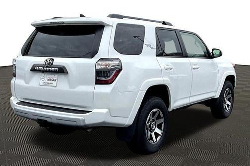 2024 Toyota 4Runner TRD Off Road