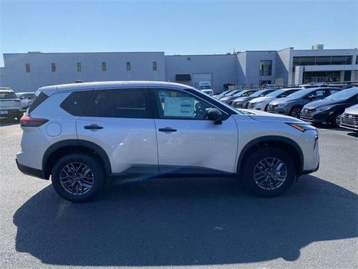 2025 Nissan Rogue S