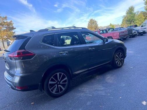 2020 Nissan Rogue SL