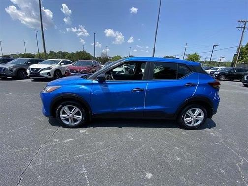 2021 Nissan Kicks S