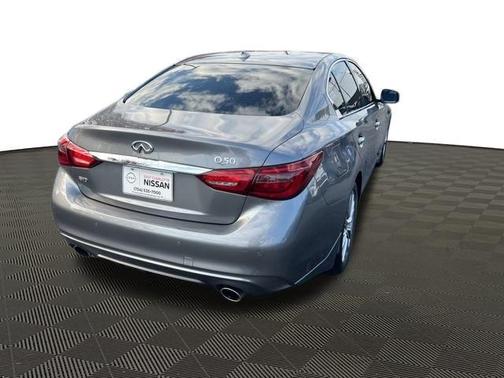 2022 INFINITI Q50 LUXE