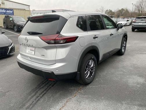2025 Nissan Rogue S