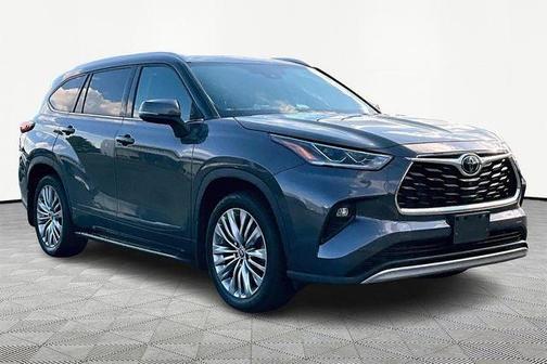 2022 Toyota Highlander Platinum