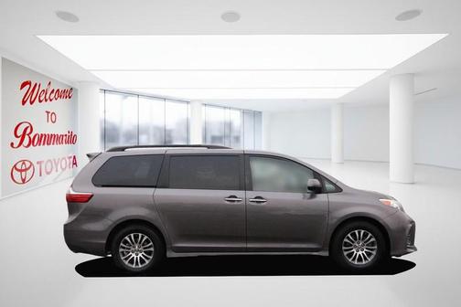 2020 Toyota Sienna XLE