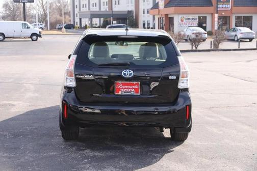 2012 Toyota Prius v Two