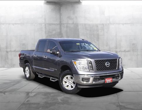 2019 Nissan Titan SV
