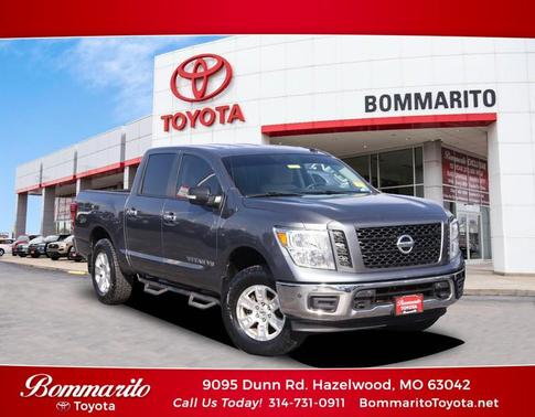 2019 Nissan Titan SV