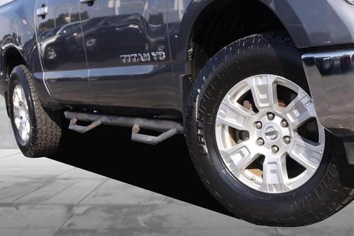 2019 Nissan Titan SV