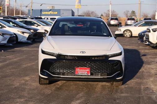 2025 Toyota Crown Platinum