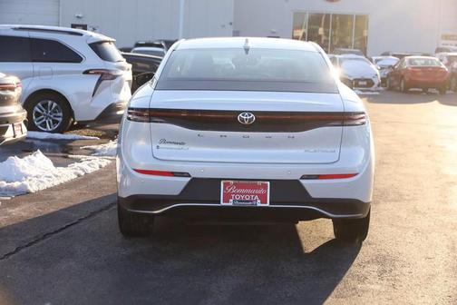 2025 Toyota Crown Platinum