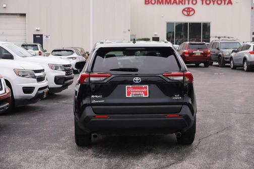 Midnight Black Metallic 2022 Toyota RAV4 Hybrid LE