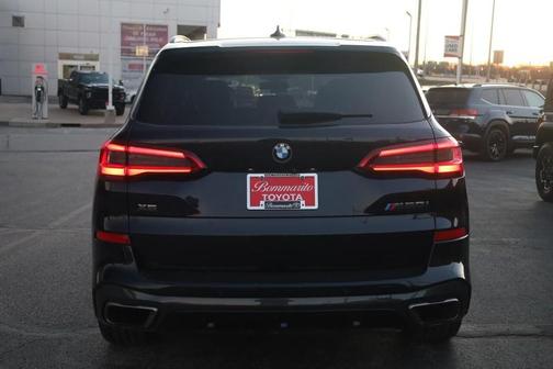 2020 BMW X5 M50i