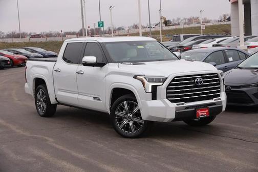2023 Toyota Tundra Hybrid Capstone