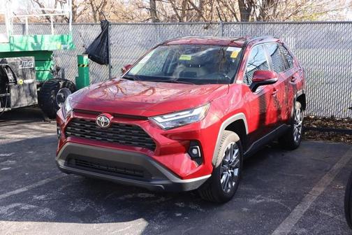 2025 Toyota RAV4 XLE Premium