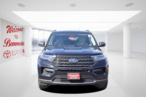 Agate Black Metallic 2022 Ford Explorer XLT