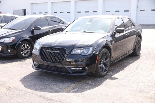 2021 Chrysler 300 Touring