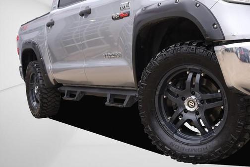 2014 Toyota Tundra SR5