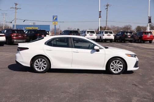 2024 Toyota Camry LE