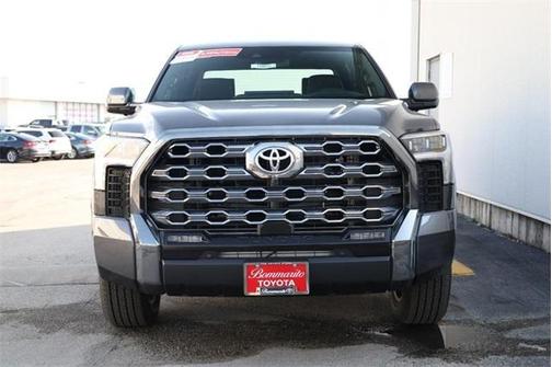 2025 Toyota Tundra Hybrid Platinum