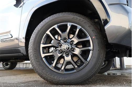 2025 Toyota Tundra Hybrid Platinum