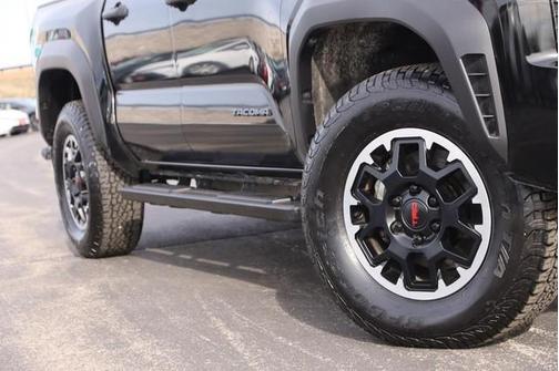 2024 Toyota Tacoma TRD Off Road