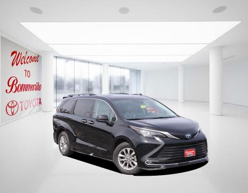 2024 Toyota Sienna XLE