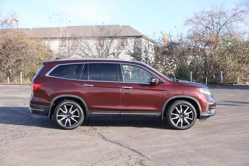 2022 Honda Pilot Touring 8-Passenger