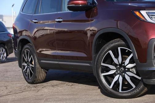 2022 Honda Pilot Touring 8-Passenger