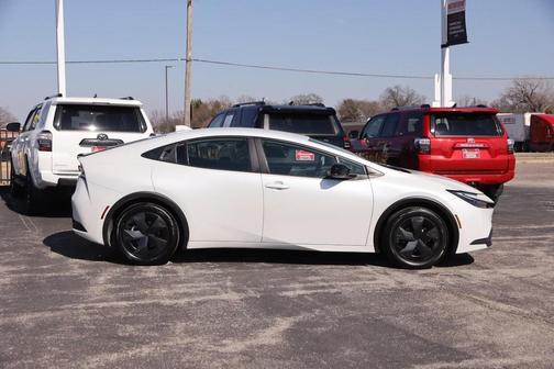 2024 Toyota Prius LE