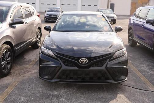 Midnight Black Metallic 2024 Toyota Camry SE