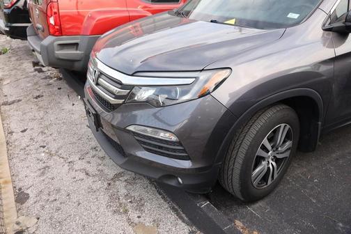 Modern Steel Metallic 2018 Honda Pilot EX-L
