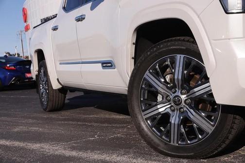 2023 Toyota Tundra Hybrid Capstone