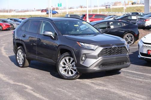 2025 Toyota RAV4 XLE Premium