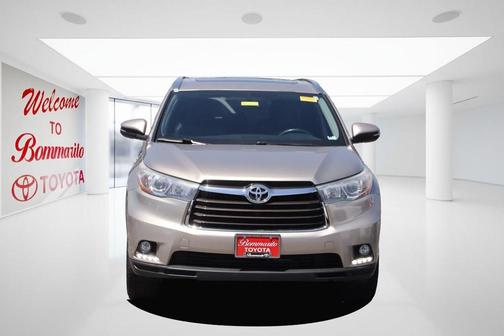Creme Brulee 2014 Toyota Highlander Limited