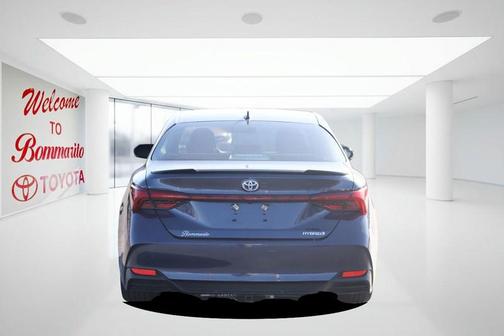 2020 Toyota Avalon Hybrid XSE
