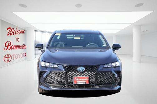 2020 Toyota Avalon Hybrid XSE