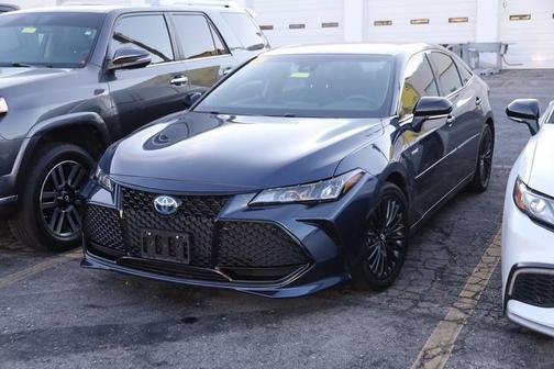 2020 Toyota Avalon Hybrid XSE