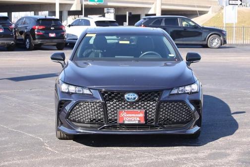 2020 Toyota Avalon Hybrid XSE